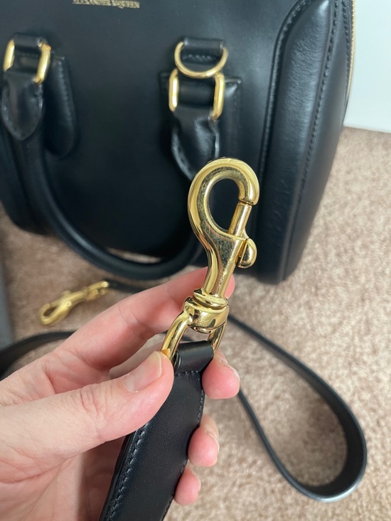 Alexander McQueen Black Heroine Bag with Gold Hardware/Shoulder strap - Picture 3 of 16